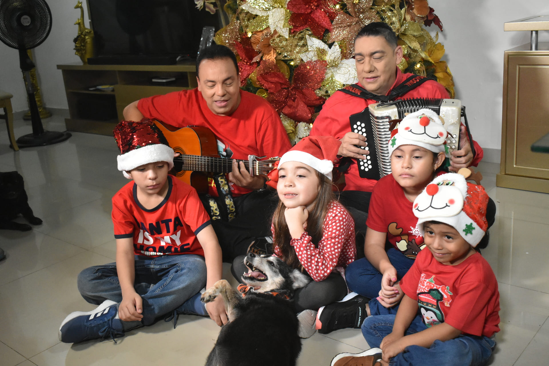 Diciembre Con AlegrĂa - DĂșo Sensacional